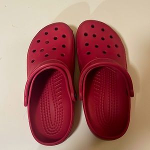 Crocs size 7 in men’s or 9 in women’s!
